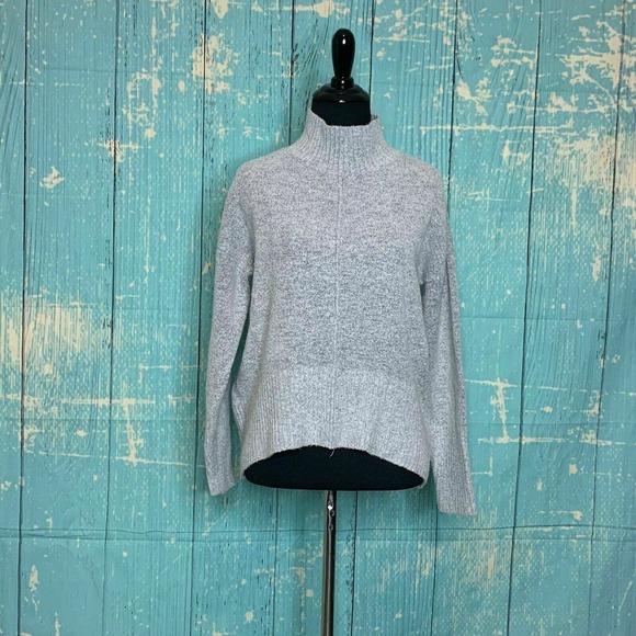 Romeo & Juliette Gray Long Sleeves High Neck Knit Sweater Size XS - Picture 10 of 10